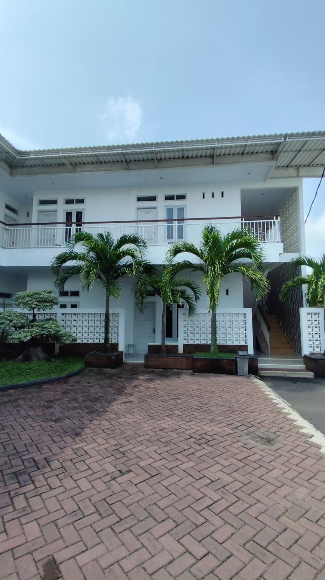 Backyard Guest House Banjar  Exterior foto