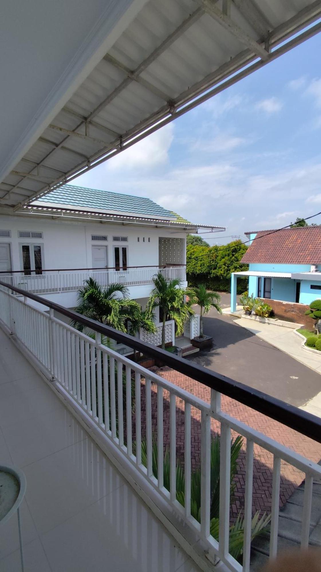 Backyard Guest House Banjar  Exterior foto